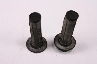 16 Kawasaki KX250 F KX250F Throttle Tube And Grips Set