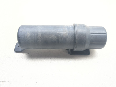 04-11 Suzuki V Strom DL650 DL650A Rear Tool Manual Canister Storage