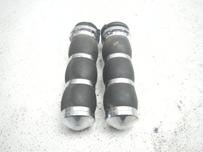06-10 Harley Davidson FXD Dyna Super Glide Front Kuryakyn ISO-Grip Pair