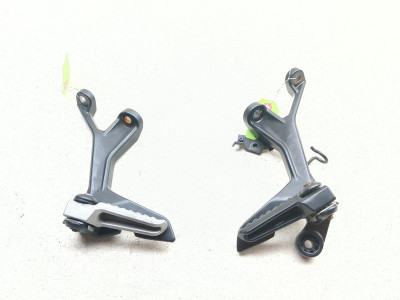 18-26 Kawasaki Ninja 400 EX400 Rear Passenger Foot Peg Assembly Set 35063-1409