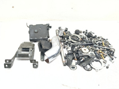 14-18 Indian Chief Classic Chassis Bolt Nut Screw Axle Bracket Horn Cover Set