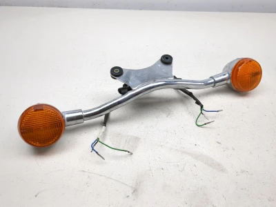 03-08 Kawasaki VN1600 Vulcan Classic Rear Turn Signal Bar Assembly 14091-1572