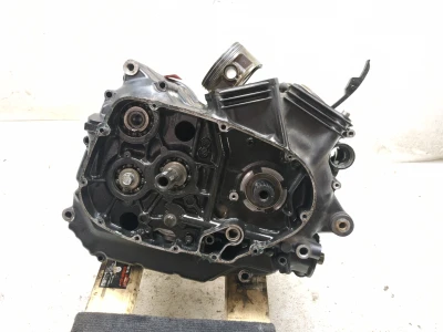 98-04 Suzuki VL1500 intruder LC Engine Crankcase Block Assembly