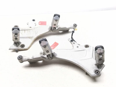 91-02 Honda ST 1100 ST1100 Rear Left Right Footrest Bracket Set 50700-MT3-000