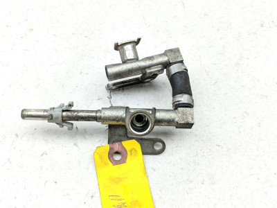 02-12 Suzuki VStrom DL1000 Fuel Injector Delivery Sending Pipe Rail
