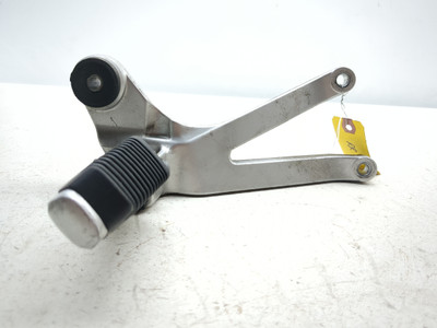 91-93 Suzuki GSX1100G GSX 1100 Rear Right Passenger Foot Peg