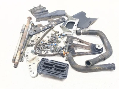 03-12 Suzuki Burgman AN650 Chassis Bolt Nut Screw Axle Bracket Tube Boot Set