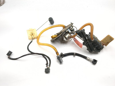 07-17 Harley-Davidson Softail Deluxe FLSTN Fuel Pump Assembly 75141-06