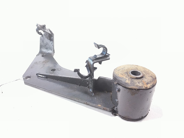 14 Kubota RTV X900 Left Side Engine Mount Bracket Support K7591-22110 14 Kubota RTV X900 Left Side Engine Mount Bracket Support K7591-22110