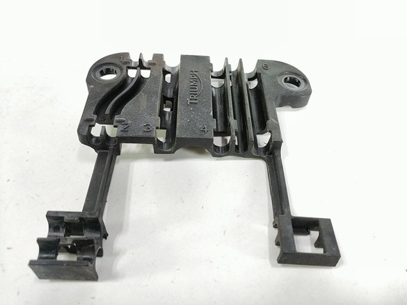 11 Triumph Thunderbird 1700 Hose Routing Block Guide Mount Bracket 2500616 TRSH DV 11 Triumph Thunderbird 1700 Hose Routing Block Guide Mount Bracket 2500616 TRSH DV
