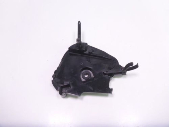 06-10 Yamaha FZ1 Cover Guard 2D1-2117N-00-00 06-10 Yamaha FZ1 Cover Guard 2D1-2117N-00-00