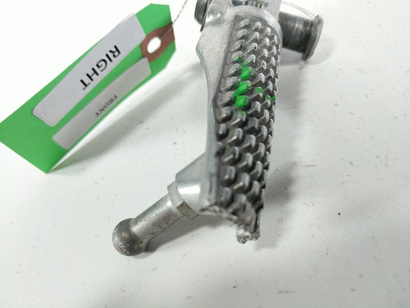 05 06 Kawasaki ZX6 ZX 636 Right Foot Peg - Sun Coast Cycle