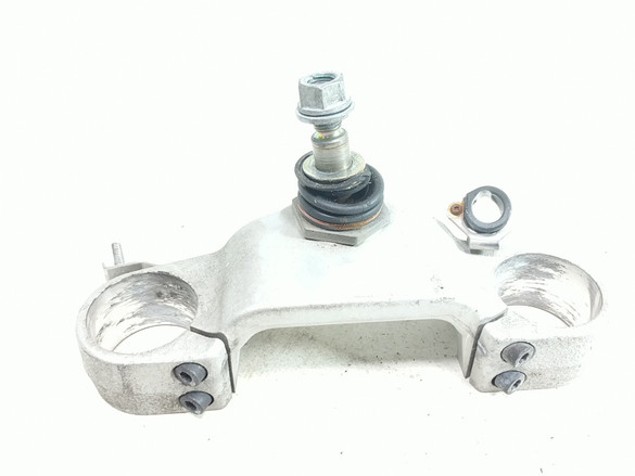 06 BMW R1150GS Adventure Bottom Lower Triple Steering Tree Clamp 2335778 06 BMW R1150GS Adventure Bottom Lower Triple Steering Tree Clamp 2335778