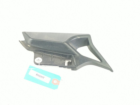 12 Yamaha FZ6R FZ6 Right Small Cover Plastic