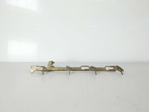 03 Yamaha YZF-R6 R6S Carb Carburetor Mount Bracket 03 Yamaha YZF-R6 R6S Carb Carburetor Mount Bracket