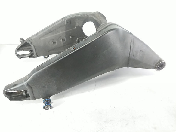 11 Kawasaki Ninja ZX6R Rear Wheel Swing Arm Spools Frame