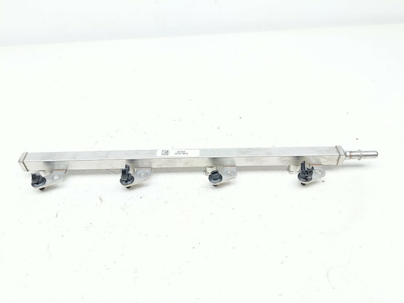 21 Polaris Slingshot SL Gas Fuel Injector Rail 2521833 21 Polaris Slingshot SL Gas Fuel Injector Rail 2521833