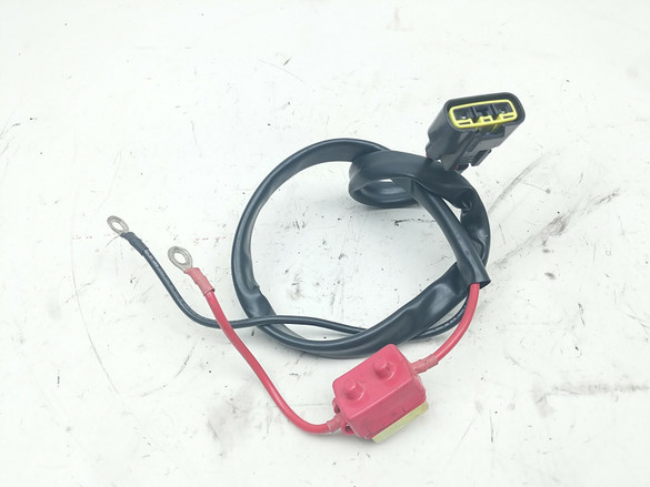 00 Honda CBR1100XX Blackbird CBR 1100 Battery Positive Terminal Cable Wire (A) 00 Honda CBR1100XX Blackbird CBR 1100 Battery Positive Terminal Cable Wire (A)