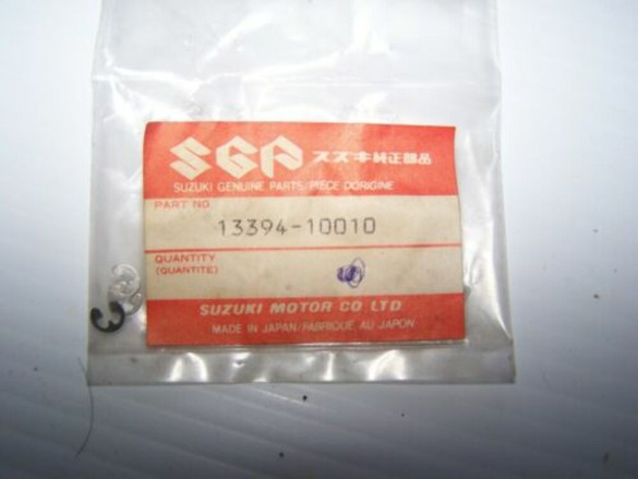 1983-98 Suzuki GS450GA LT-F250 DR250 Carburetor Needle Clip 13394-10010
