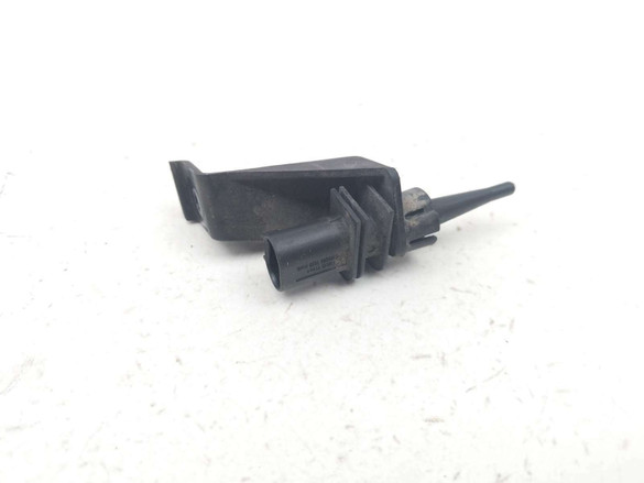 09 BMW R1200GS Adventure Air temperature Sensor 6936958-01 09 BMW R1200GS Adventure Air temperature Sensor 6936958-01