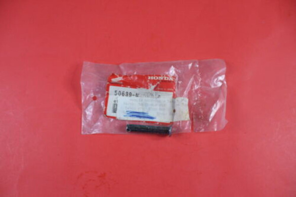 98-06 HONDA CB600 CBR1000 VTR1000 OEM Footpeg Step Bar Pin 50639-ML0-010