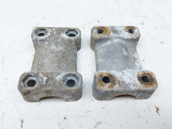 03 06 Polaris Magnum 330 4x4 Front Handlebar Risers 03 06 Polaris Magnum 330 4x4 Front Handlebar Risers