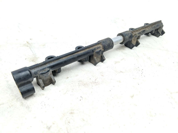 07 08 Kawasaki Ninja ZX600 ZX6R Secondary Gas Fuel Injector Rail 07 08 Kawasaki Ninja ZX600 ZX6R Secondary Gas Fuel Injector Rail