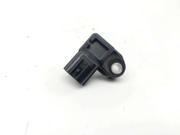 04 05 Honda CBR1000RR Sensor 079800-7430 04 05 Honda CBR1000RR Sensor 079800-7430