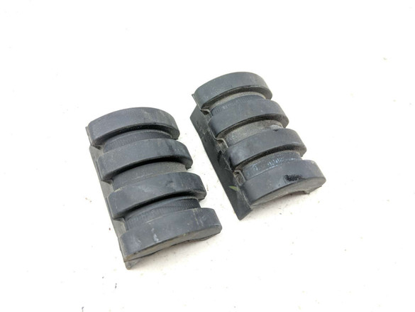 14 Yamaha FZ6R FZ6 Gas Fuel Tank Rubber Dampers 14 Yamaha FZ6R FZ6 Gas Fuel Tank Rubber Dampers
