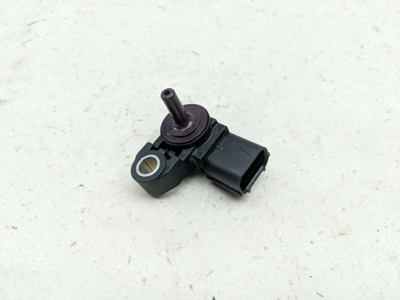 14 Yamaha FZ6R FZ6 MAP MAF Sensor Pressure 5S7-82380-00