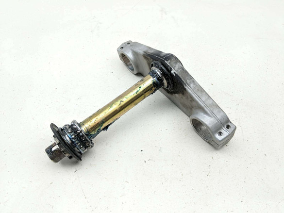 08 Triumph Sprint ST 1050 Bottom Lower Triple Steering Tree Clamp