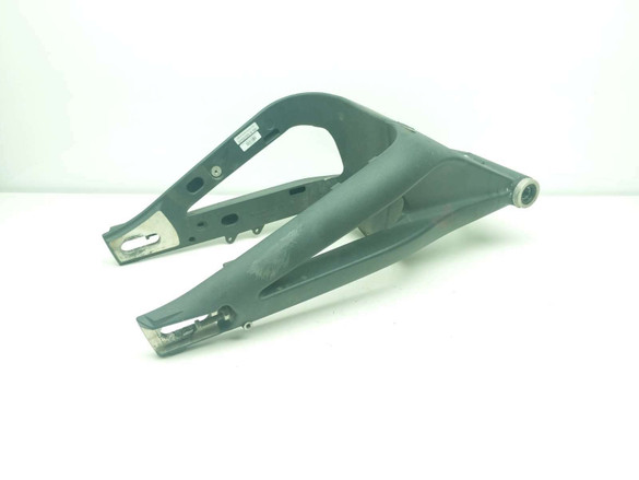 07 Triumph Daytona 675 Rear Wheel Swing Arm Frame 2063001 N 07 Triumph Daytona 675 Rear Wheel Swing Arm Frame 2063001 N