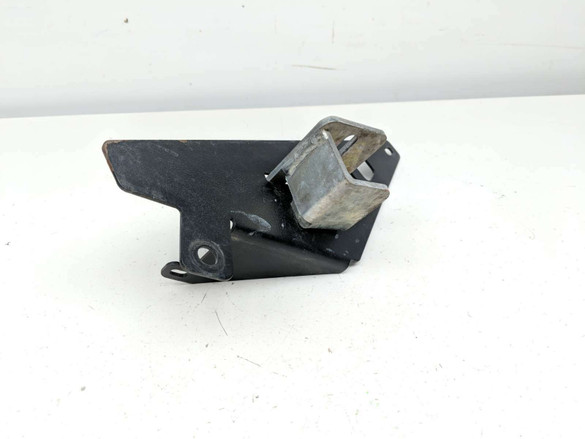 21 Tracker EV iS Front Left Driver Side Door Mount Bracket T 21 Tracker EV iS Front Left Driver Side Door Mount Bracket T