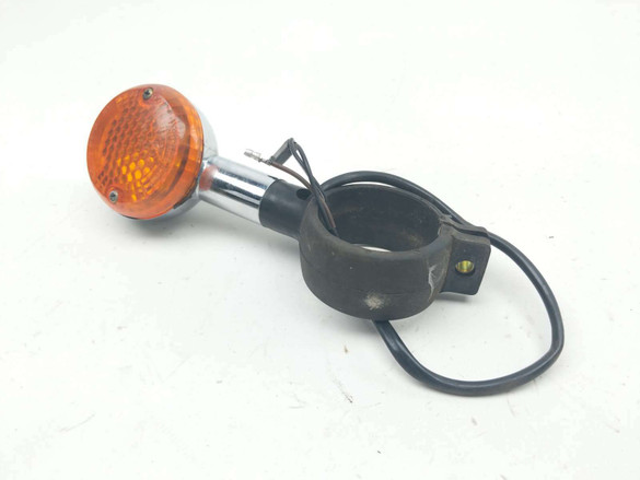 02 Suzuki VZ800 Marauder 800 Front Turn Signal Flasher Light M 02 Suzuki VZ800 Marauder 800 Front Turn Signal Flasher Light M