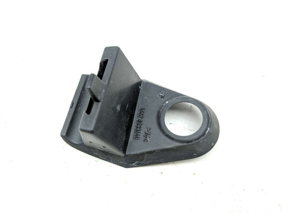 14 BMW R1200GS Luggage Rack Buffer Mount Bracket Cover 46628533640 14 BMW R1200GS Luggage Rack Buffer Mount Bracket Cover 46628533640