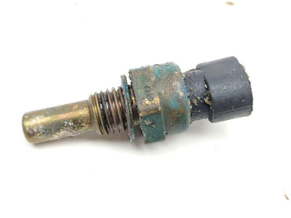 02 Harley Davidson VROD VRSCA Engine Motor Temp Temperature Sensor 02 Harley Davidson VROD VRSCA Engine Motor Temp Temperature Sensor