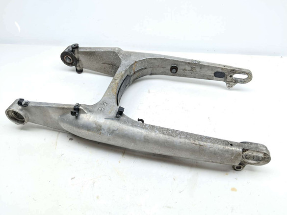 02 Harley Davidson VROD VRSCA Swing Arm Rear Wheel Swingarm Frame 02 Harley Davidson VROD VRSCA Swing Arm Rear Wheel Swingarm Frame