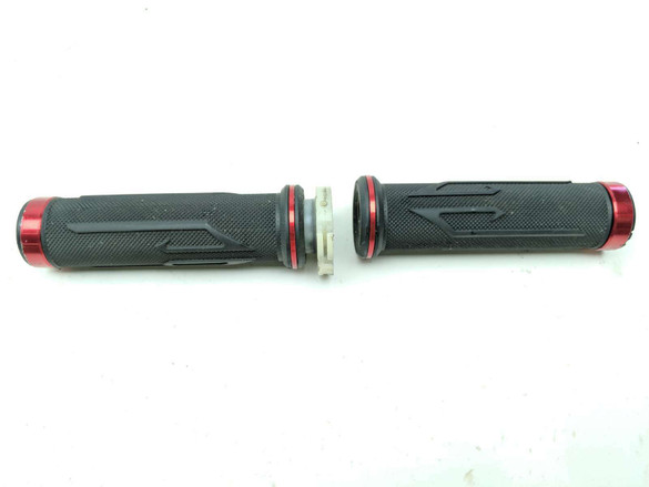 03 04 Suzuki GSX-R1000 Throttle Tube And Grips AFTERMARKET