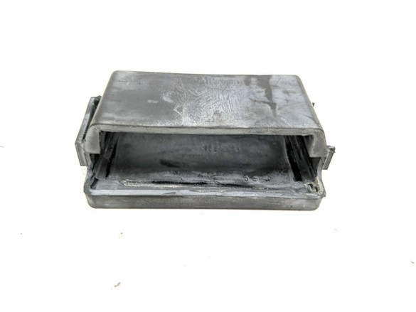 05 06 Kawasaki ZX 6 ZX636 Fuse Relay Junction Box Rubber Mount