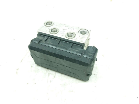 19 Kawasaki EJ800 W800 Cafe Racer ABS System Pump Module