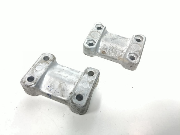 07 Polaris Sportsman 500 Handlebar Block Clamp Bracket 5631517 07 Polaris Sportsman 500 Handlebar Block Clamp Bracket 5631517