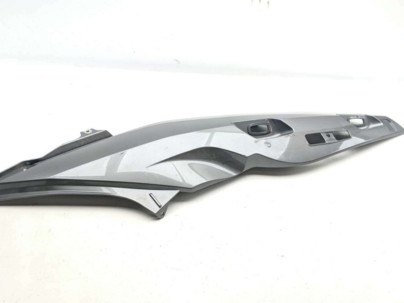 12 BMW R 1200 RT Rear Right Tail Fairing 46637681574