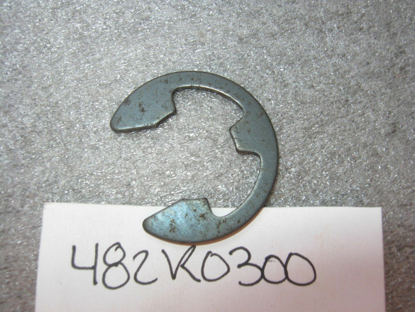 KAWASAKI BRAKE PEDAL CIRCLIP A1 A7 W1 W1SS W2 W2TT 1966-1971 NOS OEM 482K0300