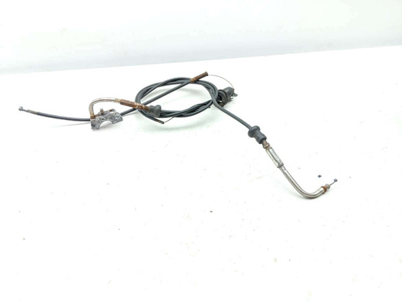 05 Harley Electra Glide Classic FLHTCI Throttle Cable Lines