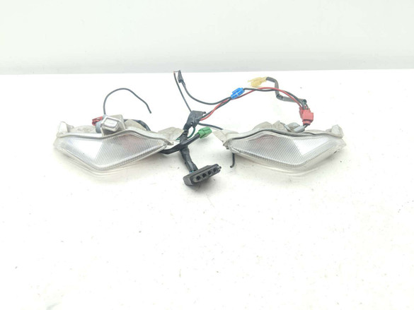 08 09 Kawasaki ZG1400 Concours Front Turn Signal Indicator