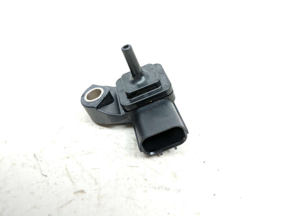 22 Yamaha XSR900 Pressure Sensor (B)