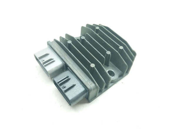 22 Yamaha YZF-R7 YZF R7 Voltage Regulator Rectifier SHB821AA