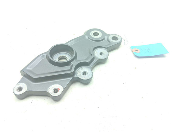 22 Yamaha YZF-R7 YZF R7 Rear Right Side Foot Mount Bracket
