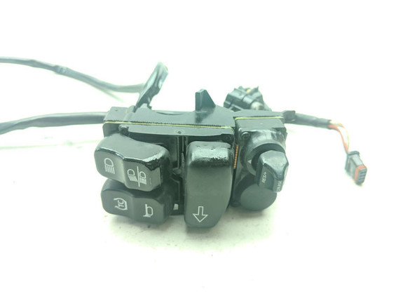 20 Harley Davidson Freewheeler FLRT Left Handle Bar Control Switch