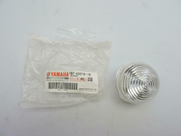 1D7-83312-10 NOS Yamaha Flasher Lens XV19 Stratoliner Roadliner W15561 1D7-83312-10 NOS Yamaha Flasher Lens XV19 Stratoliner Roadliner W15561